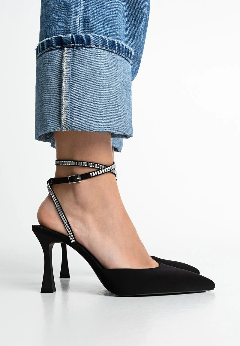 Stradivarius SLINGBACKS WITH RHINESTONES - High Heel Pumps - Black 1 Stradivarius SLINGBACKS WITH RHINESTONES - High Heel Pumps - Black