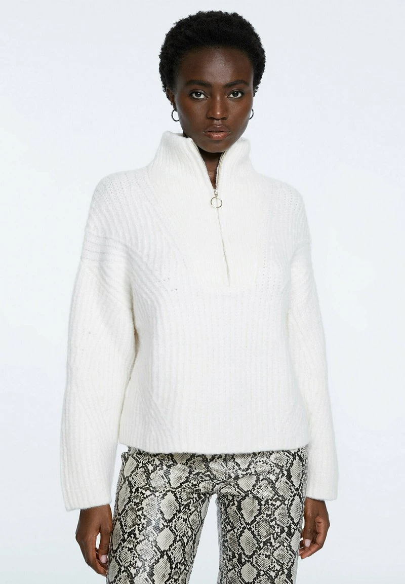 Stradivarius Grober Mit Reißverschluss - Strickpullover - White 1 Stradivarius Grober Mit Reißverschluss - Strickpullover - White