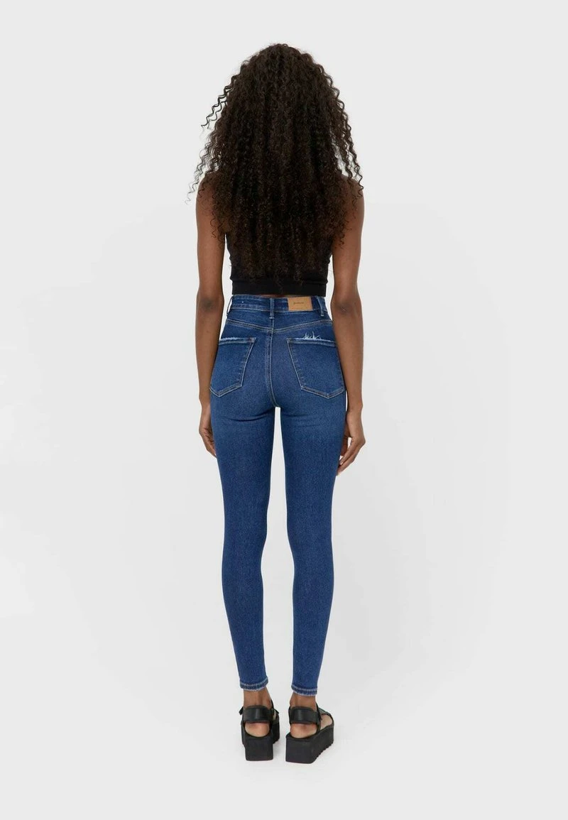 Stradivarius SUPER HIGH WAIST IM VINTAGELOOK - Jeans Skinny Fit - Dark-blue Denim 2 Stradivarius SUPER HIGH WAIST IM VINTAGELOOK - Jeans Skinny Fit - Dark-blue Denim – Bild 2