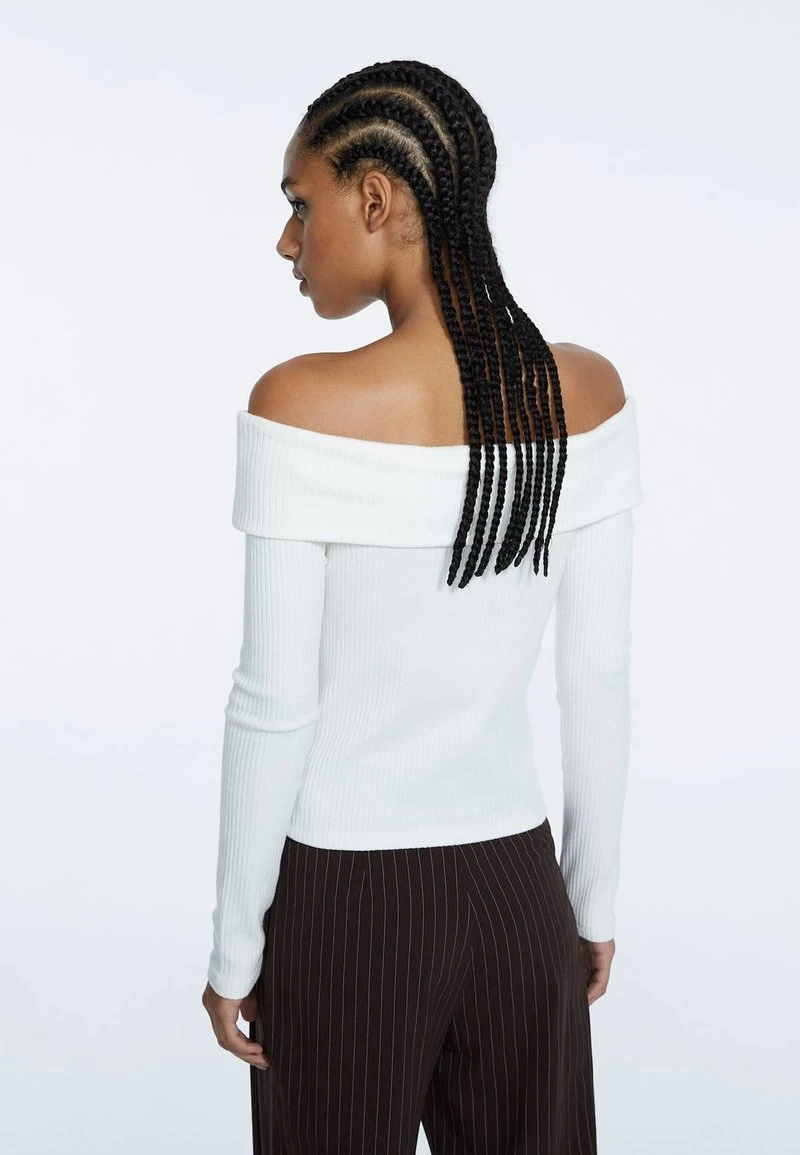 Stradivarius MIT CARMEN-AUSSCHNITT - Langarmshirt - Off White 3 Stradivarius MIT CARMEN-AUSSCHNITT - Langarmshirt - Off White – Bild 3