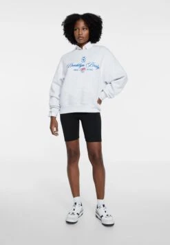 Stradivarius Shorts - Black