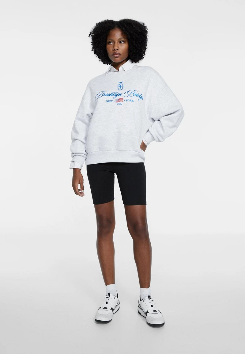 Stradivarius Shorts - Black 1 Stradivarius Shorts - Black