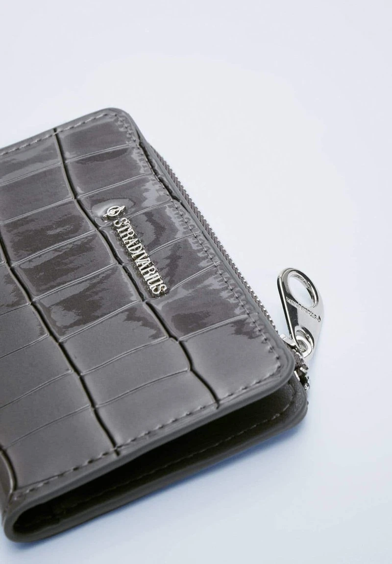 Stradivarius KARTENTASCHE MIT KROKOPRÄGUNG - Geldbörse - Dark Grey 4 Stradivarius KARTENTASCHE MIT KROKOPRÄGUNG - Geldbörse - Dark Grey – Bild 4