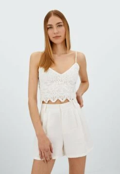 Stradivarius Shorts - Off White