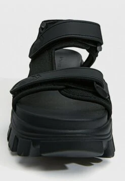 Stradivarius FLAT SPORTY - Plateausandalette - Black 11 Stradivarius FLAT SPORTY - Plateausandalette - Black -Stradivarius Deutschland Verkaufs-Shop 0574c8b8deb34061ae16bbfa172c81d6