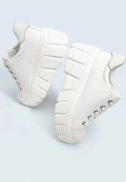 Stradivarius PLATEAU - Sneaker Low - White 9 Stradivarius PLATEAU - Sneaker Low - White -Stradivarius Deutschland Verkaufs-Shop 05c8dce1491949a9a21b04b8a99bbe82