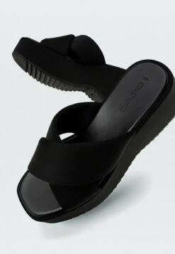 Stradivarius PLATFORM TRACK - Pantolette Hoch - Black 11 Stradivarius PLATFORM TRACK - Pantolette Hoch - Black -Stradivarius Deutschland Verkaufs-Shop 077fb4f6d66b47278d6cd43192820b0a