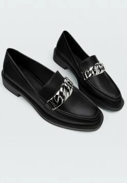 Stradivarius MIT KETTE - Mokassin - Black 9 Stradivarius MIT KETTE - Mokassin - Black -Stradivarius Deutschland Verkaufs-Shop 07b32cf82a0342f6825d7701afc8eb64