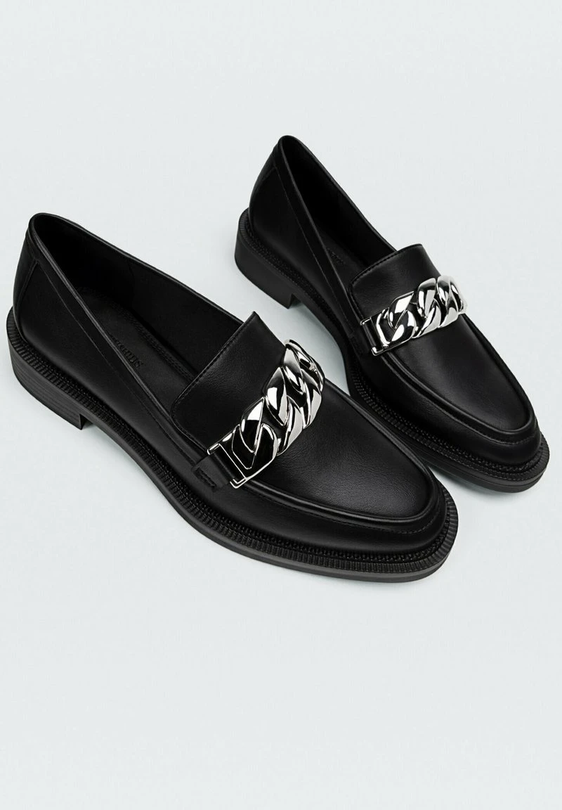 Stradivarius MIT KETTE - Mokassin - Black 4 Stradivarius MIT KETTE - Mokassin - Black – Bild 4