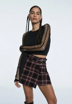 Stradivarius KARIERTER - Wickelrock - Black