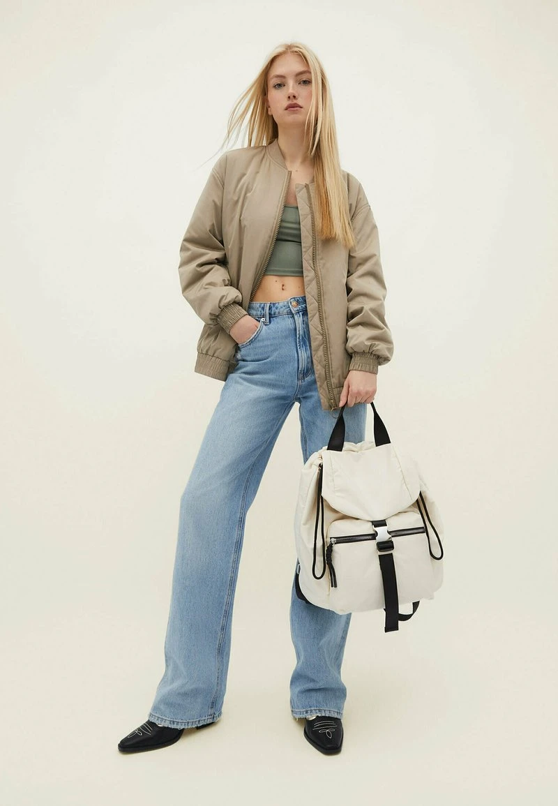 Stradivarius WANDELBARER - Tagesrucksack - Off White 1 Stradivarius WANDELBARER - Tagesrucksack - Off White