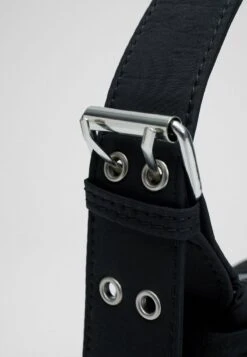 Stradivarius Handtasche - Black 9 Stradivarius Handtasche - Black -Stradivarius Deutschland Verkaufs-Shop 14d32b9f73024902addf9b0ca8d6b114