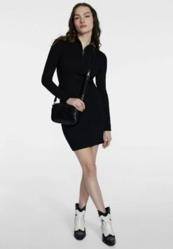 Stradivarius MOCK CROC REPORTER - Umhängetasche - Black