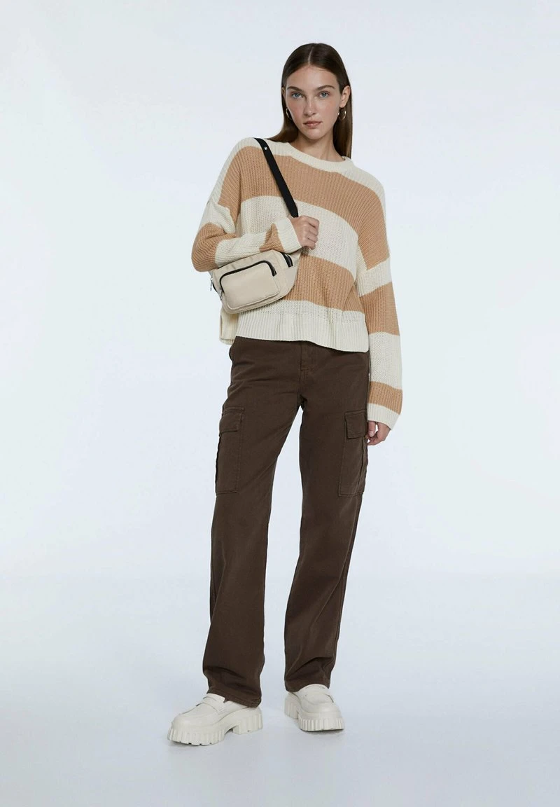 Stradivarius MIT STREIFEN - Strickpullover - Beige 2 Stradivarius MIT STREIFEN - Strickpullover - Beige – Bild 2