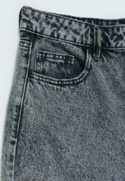 Stradivarius MID-RISE MOM - Jeans Straight Leg - Black Denim 11 Stradivarius MID-RISE MOM - Jeans Straight Leg - Black Denim -Stradivarius Deutschland Verkaufs-Shop 17a4330c3cec41aca9d08a745747c6f7