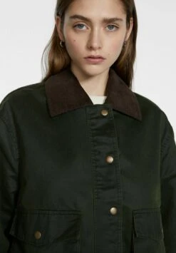 Stradivarius CROPPED WAXED-EFFECT - Übergangsjacke - Khaki 9 Stradivarius CROPPED WAXED-EFFECT - Übergangsjacke - Khaki -Stradivarius Deutschland Verkaufs-Shop 192ded0235e94685977d70b041c6594e