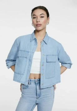 Stradivarius UTILITY - Hemdbluse - Light Blue