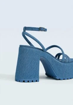 Stradivarius Plateausandalette - Blue 11 Stradivarius Plateausandalette - Blue -Stradivarius Deutschland Verkaufs-Shop 1e0ea485c23c46388ff8d5748e5d4192