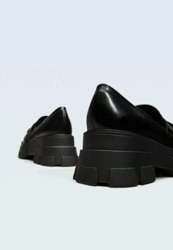 Stradivarius MIT VERZIERUNG - Slipper - Black 9 Stradivarius MIT VERZIERUNG - Slipper - Black -Stradivarius Deutschland Verkaufs-Shop 2307de20ee6a4a3883ef8450d833d364