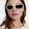 Stradivarius SPORTLICHE - Sonnenbrille - Off White