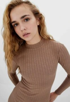 Stradivarius WEICHES - Strickkleid - Brown 9 Stradivarius WEICHES - Strickkleid - Brown -Stradivarius Deutschland Verkaufs-Shop 2495979a17184b86aab6ad85e54ba444