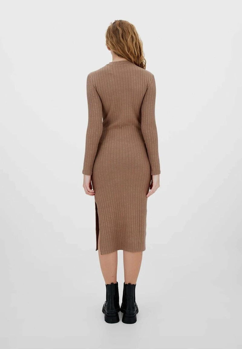 Stradivarius WEICHES - Strickkleid - Brown 3 Stradivarius WEICHES - Strickkleid - Brown – Bild 3