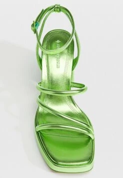 Stradivarius WITH METALLIC STRAPS - Plateausandalette - Green 9 Stradivarius WITH METALLIC STRAPS - Plateausandalette - Green -Stradivarius Deutschland Verkaufs-Shop 27619a3a33584d7595aae1100a39673d