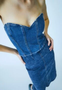 Stradivarius Bustier - Dark Blue Denim 9 Stradivarius Bustier - Dark Blue Denim -Stradivarius Deutschland Verkaufs-Shop 27f60924b1cb4731a8d8621743e341c1