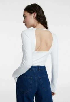 Stradivarius WITH STRAP AT THE BACK - Langarmshirt - White 8 Stradivarius WITH STRAP AT THE BACK - Langarmshirt - White -Stradivarius Deutschland Verkaufs-Shop 28909baf848445e3ab80e76135894654
