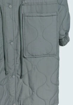 Stradivarius LONG - Wintermantel - Khaki 11 Stradivarius LONG - Wintermantel - Khaki -Stradivarius Deutschland Verkaufs-Shop 28ae6d5f840a4a708c05ed737d325d85