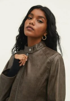 Stradivarius FADED - Kunstlederjacke - Camel 9 Stradivarius FADED - Kunstlederjacke - Camel -Stradivarius Deutschland Verkaufs-Shop 2a3837d0c64b48559d6d0eba0f79ecbf