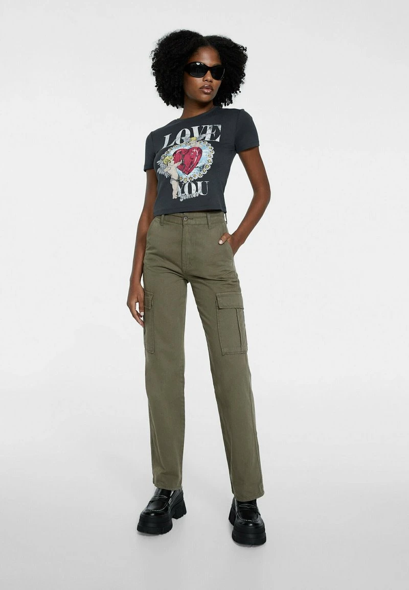 Stradivarius CROPPED - T-Shirt Print - Dark Grey 2 Stradivarius CROPPED - T-Shirt Print - Dark Grey – Bild 2