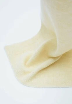 Stradivarius Schal - Off White 9 Stradivarius Schal - Off White -Stradivarius Deutschland Verkaufs-Shop 2c3500a7cef548f6a1808238806643c0