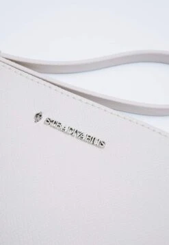 Stradivarius FLACHER MIT GRIFF - Geldbörse - White -Stradivarius Deutschland Verkaufs-Shop 2e9a2492e6f340b59444a2c83a5858ce