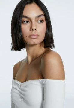 Stradivarius Langarmshirt - Off White 9 Stradivarius Langarmshirt - Off White -Stradivarius Deutschland Verkaufs-Shop 2f3c904cd7bf4f0d93b45d334d7eba99