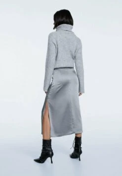 Stradivarius A-Linien-Rock - Dark Grey -Stradivarius Deutschland Verkaufs-Shop 2fd9b6a0f9e349a7bb4b85fcbfae90e5