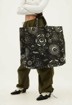 Stradivarius WITH PRINT - Shopping Bag - Black