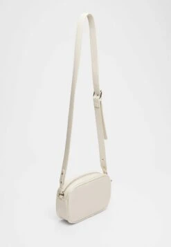 Stradivarius Umhängetasche - Off White 8 Stradivarius Umhängetasche - Off White -Stradivarius Deutschland Verkaufs-Shop 33d8673be4e44645aa33a15c9d640fa0