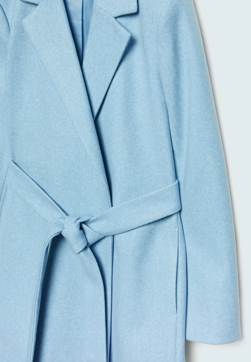 Stradivarius MIT GÜRTEL - Klassischer Mantel - Blue 6 Stradivarius MIT GÜRTEL - Klassischer Mantel - Blue – Bild 6