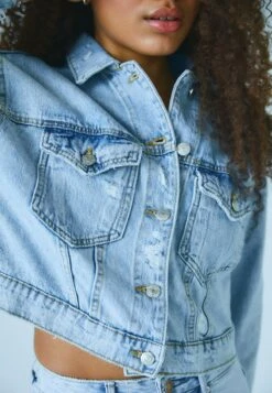 Stradivarius ROPPED - Jeansjacke - Blue Denim -Stradivarius Deutschland Verkaufs-Shop 350904c7c0a8412caf5b843c4e30d803