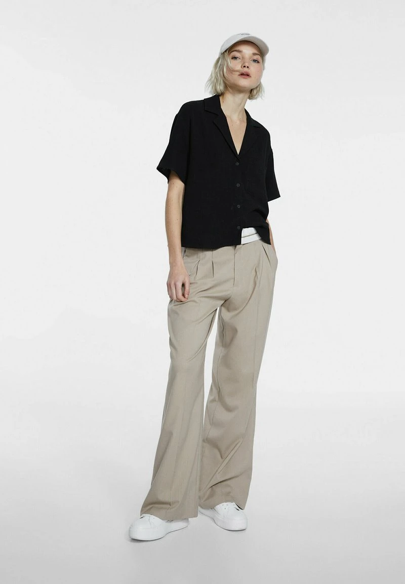 Stradivarius SHORT SLEEVE RUSTIC - Hemdbluse - Black 2 Stradivarius SHORT SLEEVE RUSTIC - Hemdbluse - Black – Bild 2