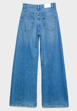 Stradivarius WIDE - Flared Jeans - Light Blue -Stradivarius Deutschland Verkaufs-Shop 36f4d721873e4dafb97cd40a7822054c