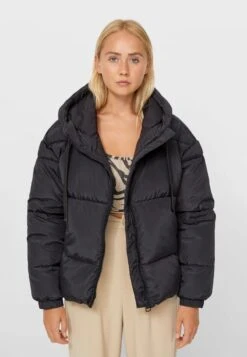 Stradivarius MIT KAPUZE - Winterjacke - Black 11 Stradivarius MIT KAPUZE - Winterjacke - Black -Stradivarius Deutschland Verkaufs-Shop 3770a775e01a4ad695c8c807ea0e8b1b 1