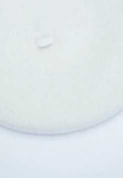 Stradivarius BASIC-BARETT - Mütze - Off-white 10 Stradivarius BASIC-BARETT - Mütze - Off-white -Stradivarius Deutschland Verkaufs-Shop 38b0577317934120b245ff57bb79982c
