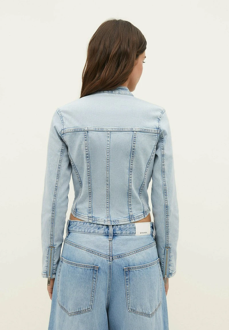 Stradivarius RACING - Jeansjacke - Light Blue 3 Stradivarius RACING - Jeansjacke - Light Blue – Bild 3