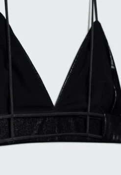 Stradivarius MIT LAMÉFÄDEN - Triangel BH - Metallic Black 10 Stradivarius MIT LAMÉFÄDEN - Triangel BH - Metallic Black -Stradivarius Deutschland Verkaufs-Shop 3c57fc23d0a24c4190f4c38a9a089a5e