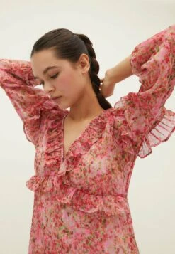 Stradivarius WITH RUFFLES - Maxikleid - Light Pink 9 Stradivarius WITH RUFFLES - Maxikleid - Light Pink -Stradivarius Deutschland Verkaufs-Shop 3de3fd00fa104dd4b4d438b2fae57042