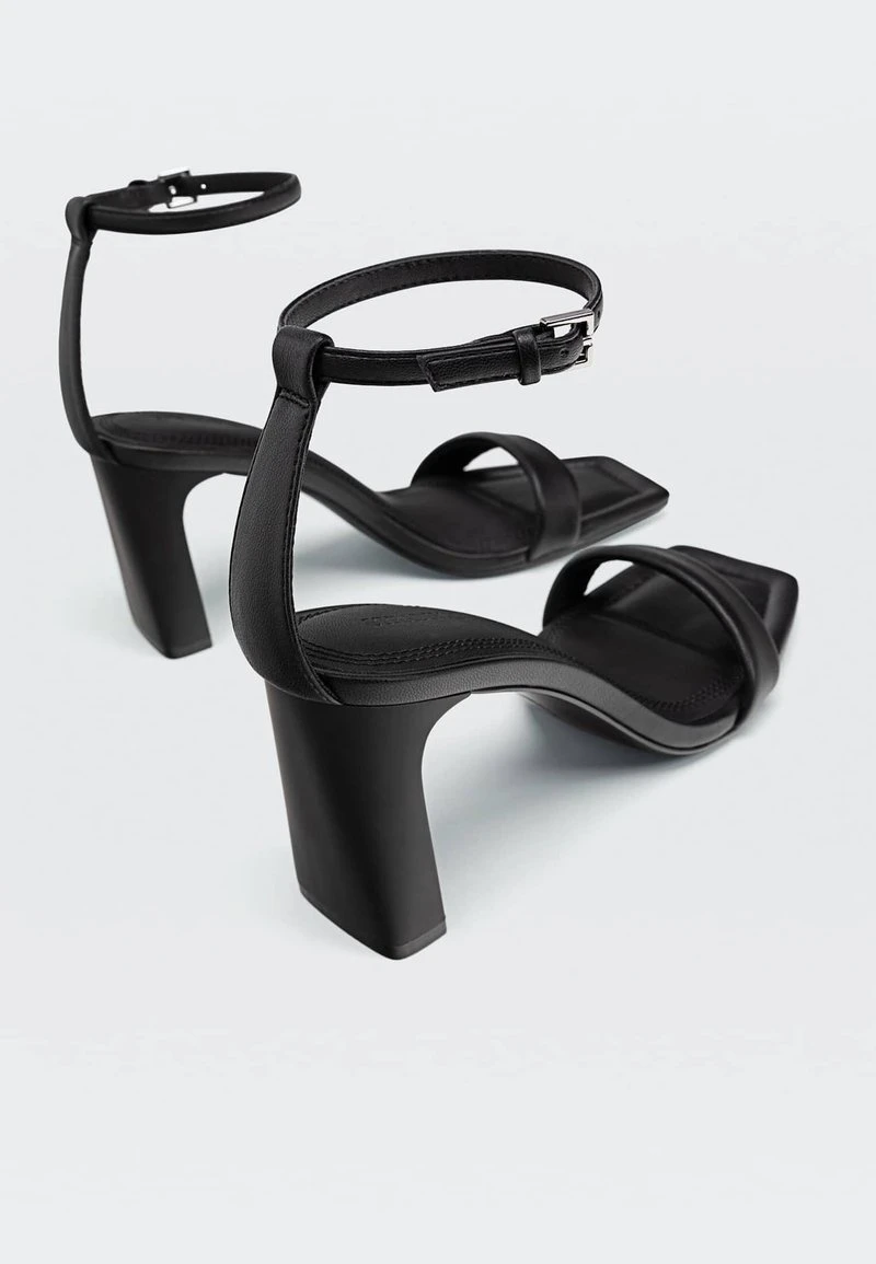 Stradivarius MIT GESTEPPTEN RIEMCHEN - Brautschuh - Black 5 Stradivarius MIT GESTEPPTEN RIEMCHEN - Brautschuh - Black – Bild 5