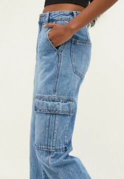 Stradivarius Jeans Straight Leg - Blue Denim 9 Stradivarius Jeans Straight Leg - Blue Denim -Stradivarius Deutschland Verkaufs-Shop 40156fd5db0f4b228a22acc92aef95da