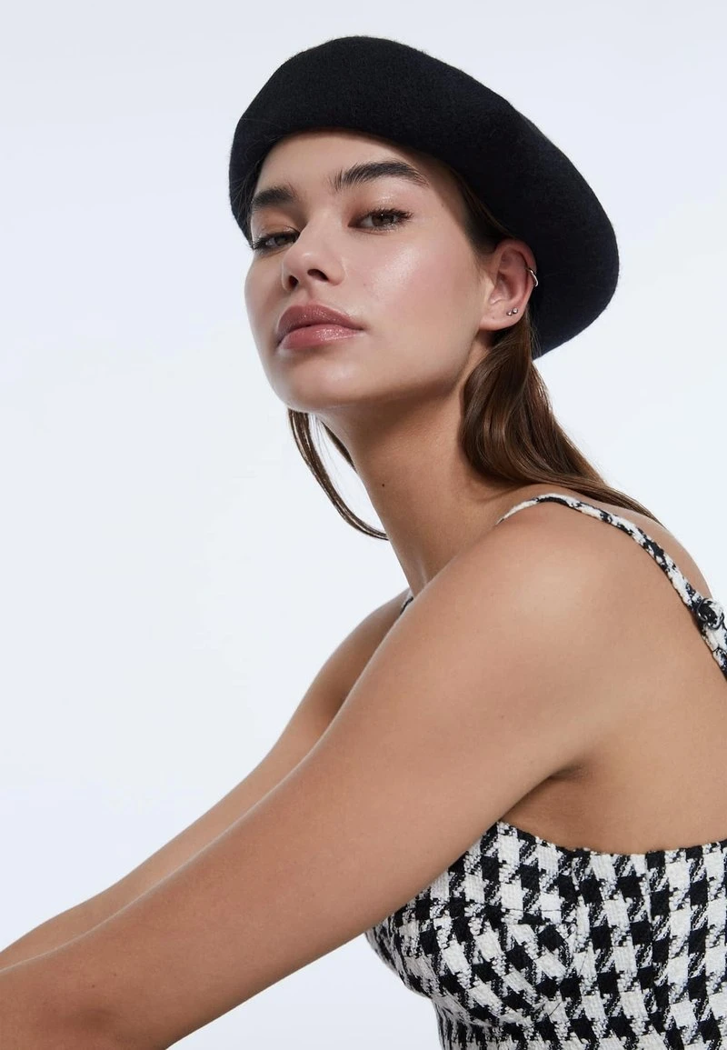 Stradivarius BASIC-BARETT - Mütze - Black 2 Stradivarius BASIC-BARETT - Mütze - Black – Bild 2